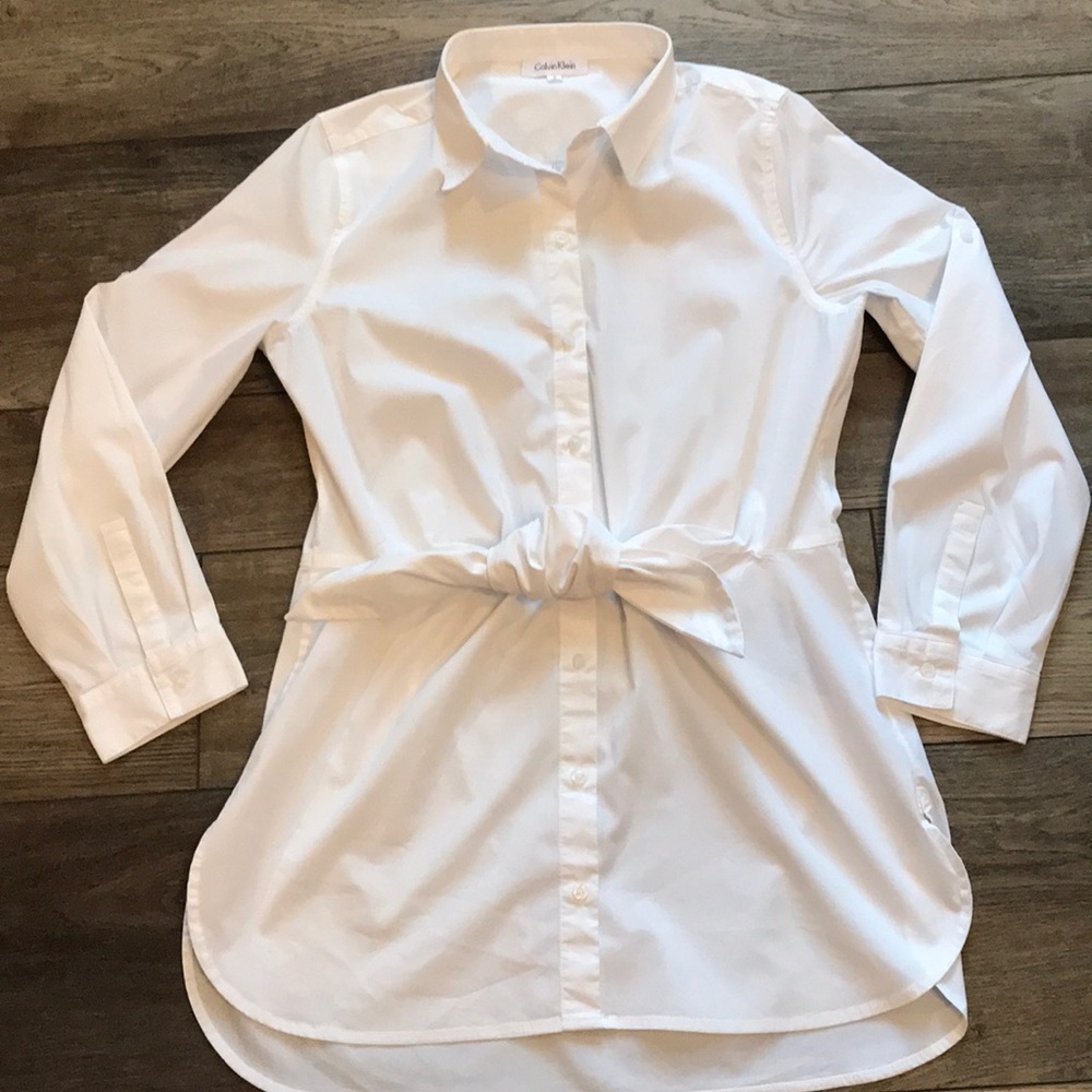 Calvin Klein tie front top